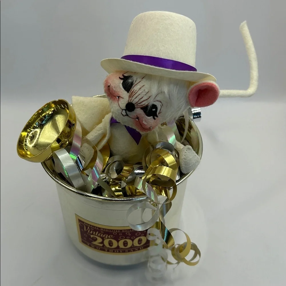 Vintage Annalee 2000 Mouse in Silver Champagne Bucket